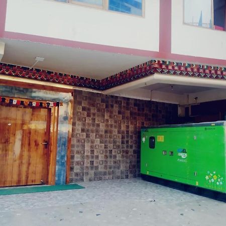 Hotel Diliphu Bomdila Exterior photo